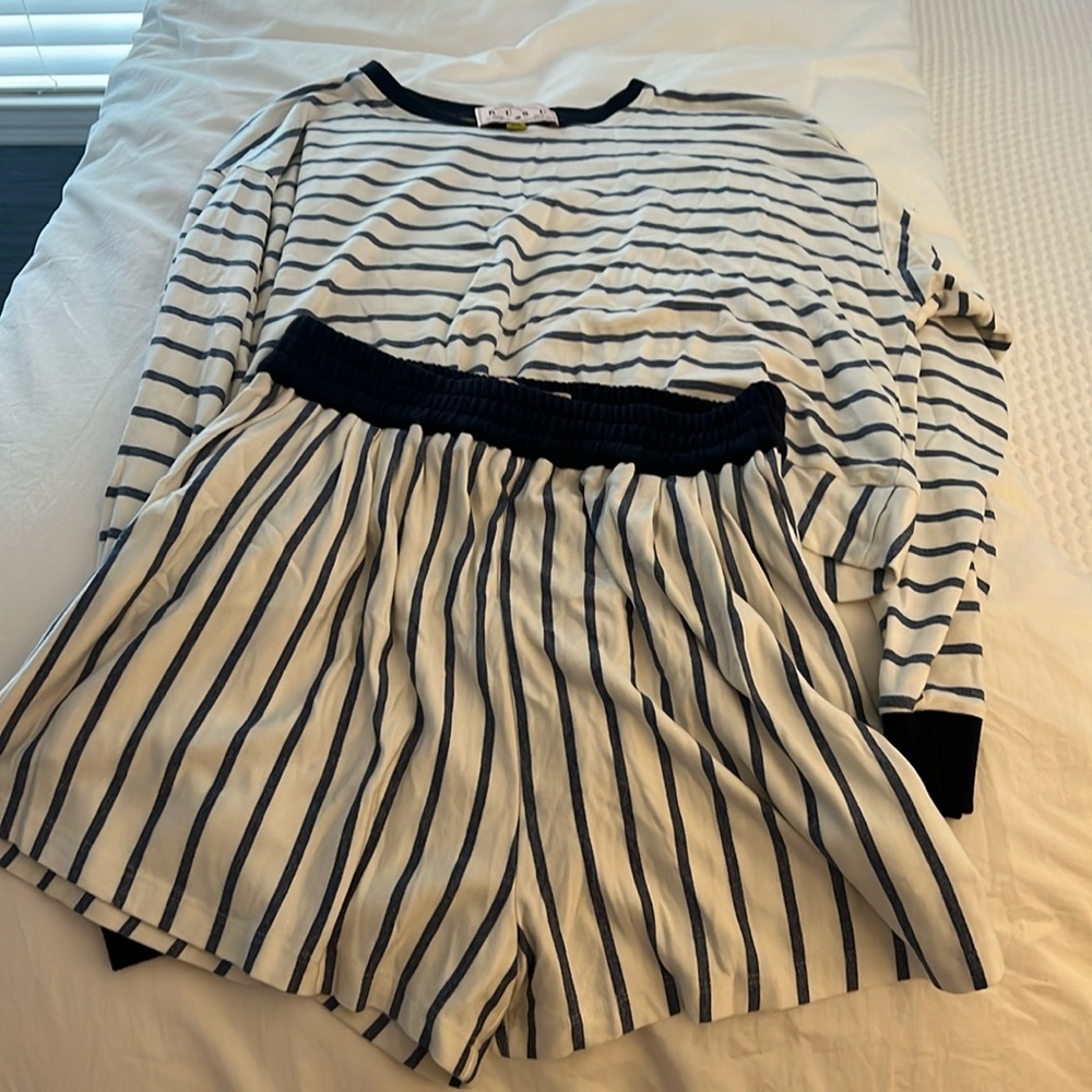 Buru top and short set, size s/m